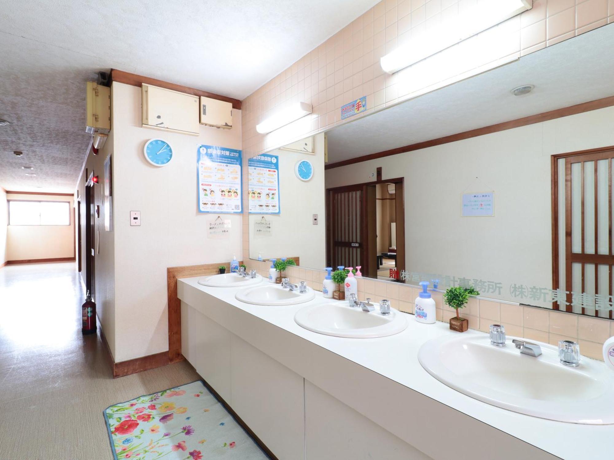 ビジネス旅館いろは 美濃加茂市 エクステリア 写真
